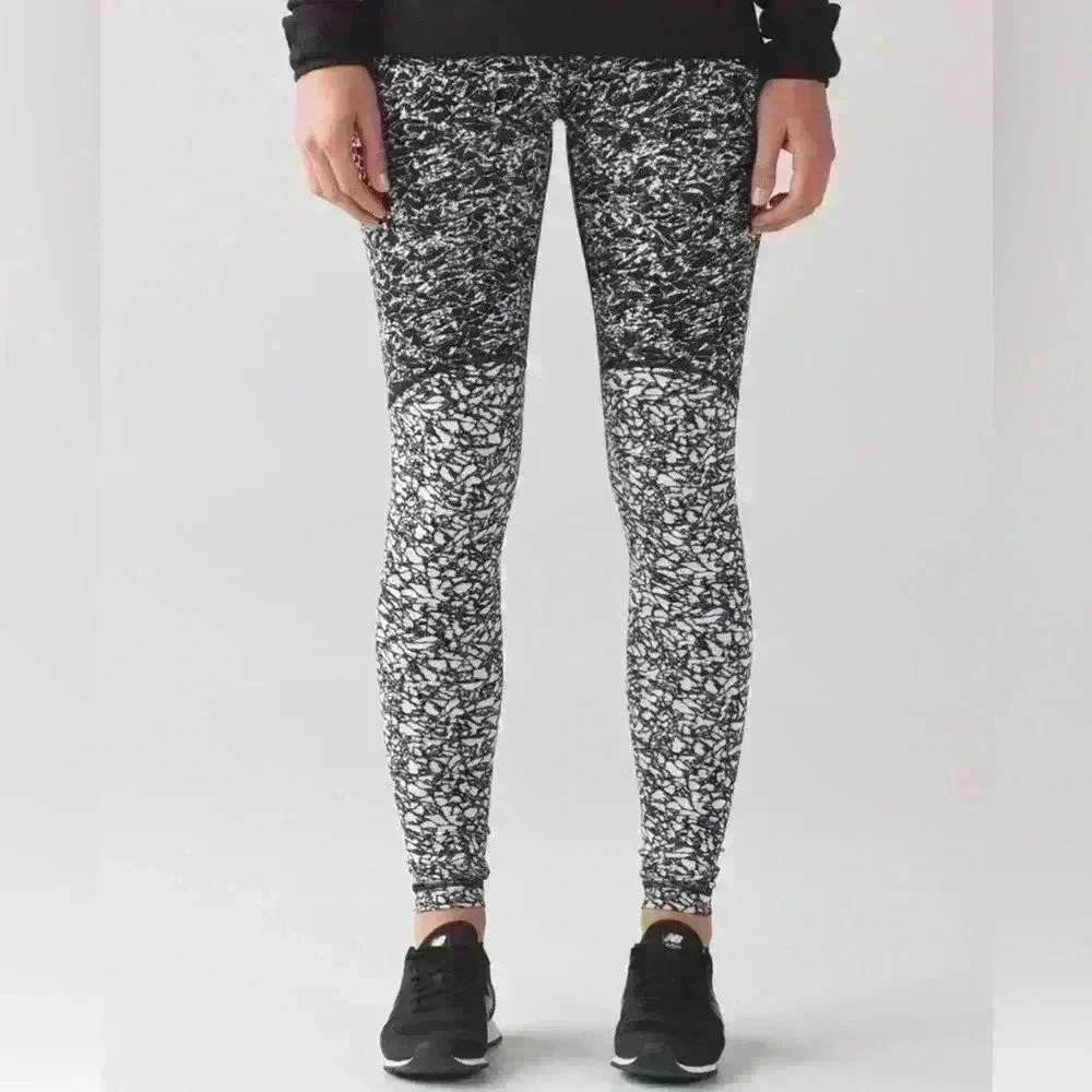 Lululemon Wunder Under Hi-Rise Ice Breaker Black White - Size 4